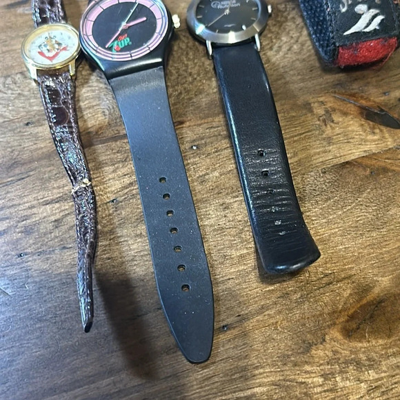 VTG Jewelry Lot Bundle of 7 Count Pieces (6 Watches & 1 Set Ear Ring ASS. style main image 4